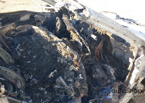 2017 Mercedes-Benz S 550 z USA, uszkodzony, nr VIN WDDXK8CB2HA027944